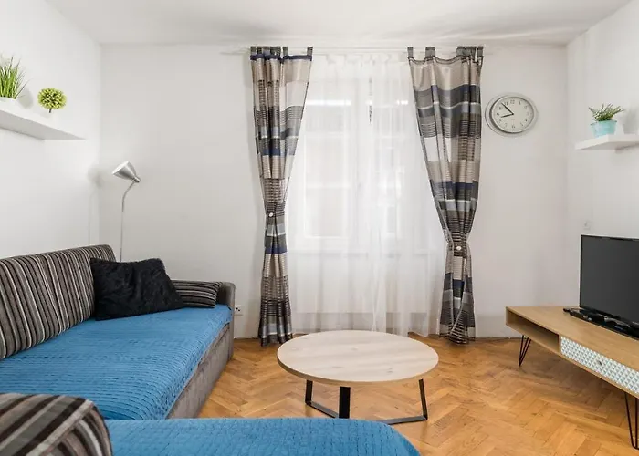 Apartment Main Square - Lloyd *